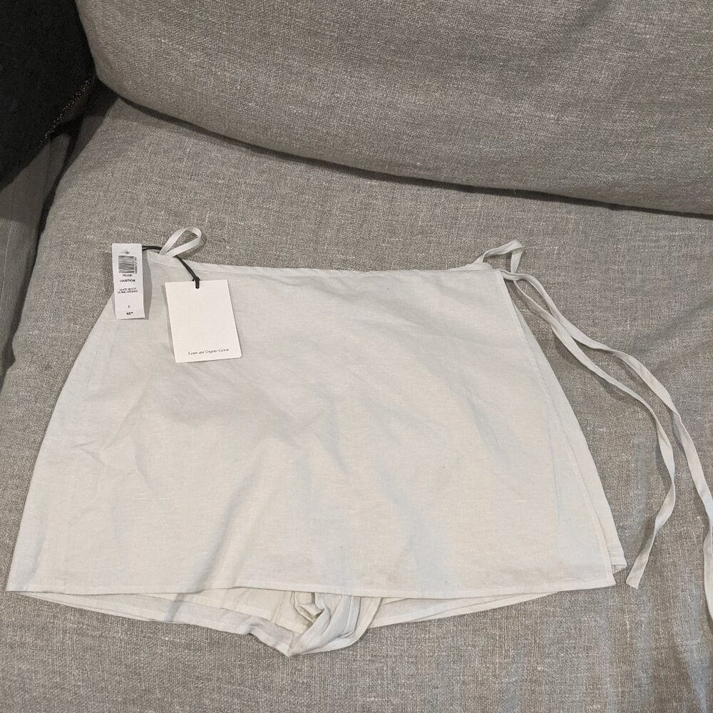 NWT Aritzia  Dawson linen skort US size 6